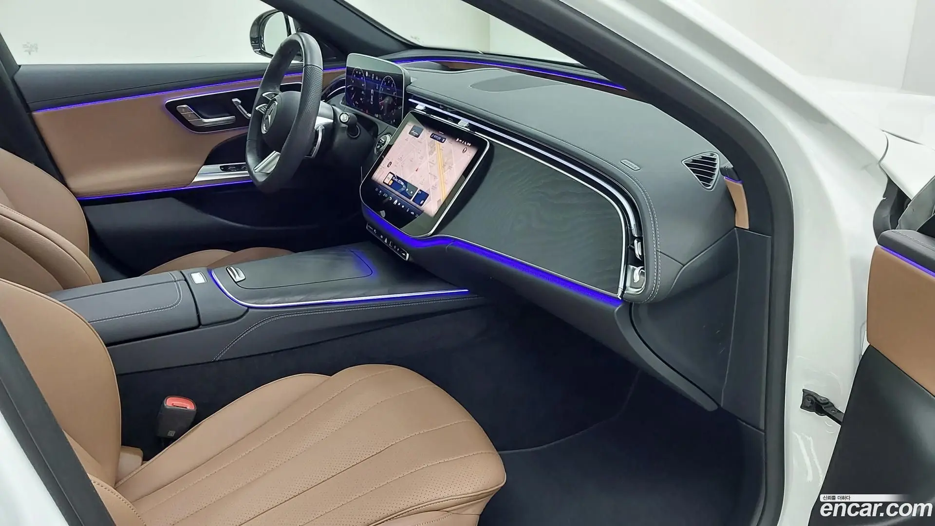 Mercedes-Benz E-Class E200 AMG Line 2024