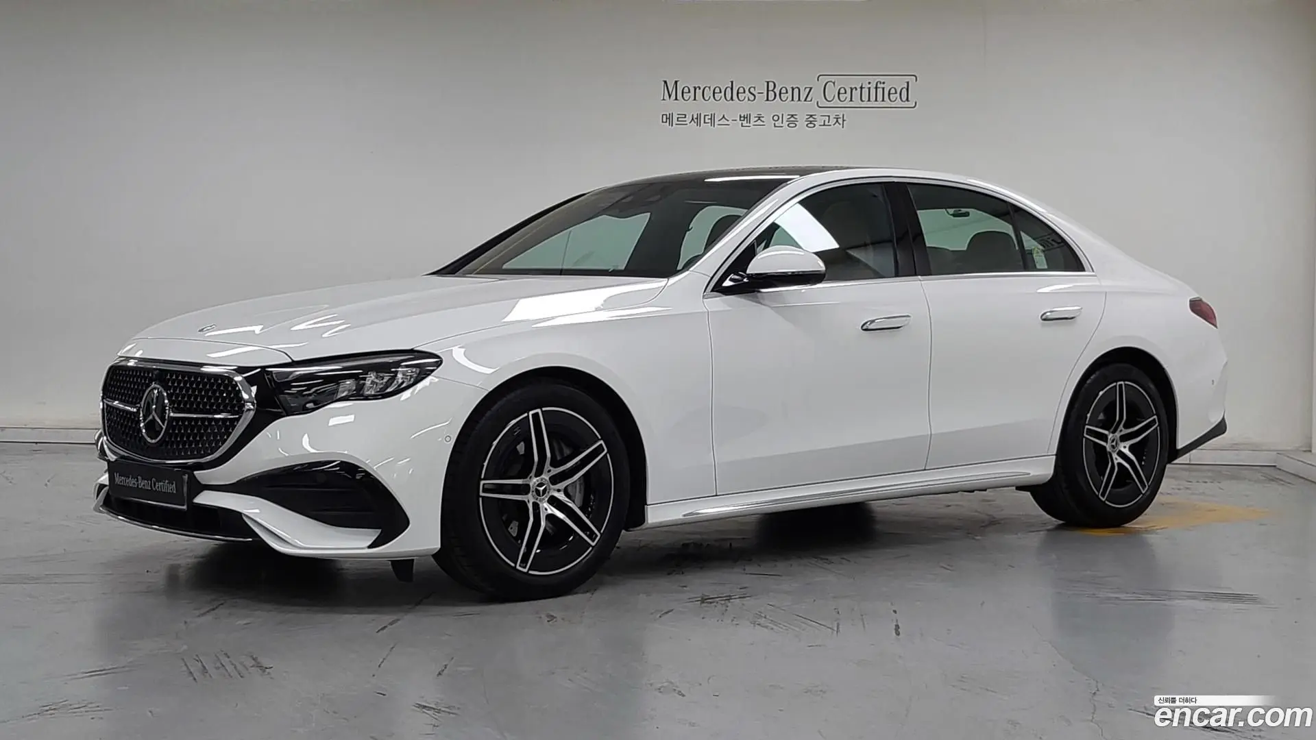 Mercedes-Benz E-Class E200 AMG Line 2024