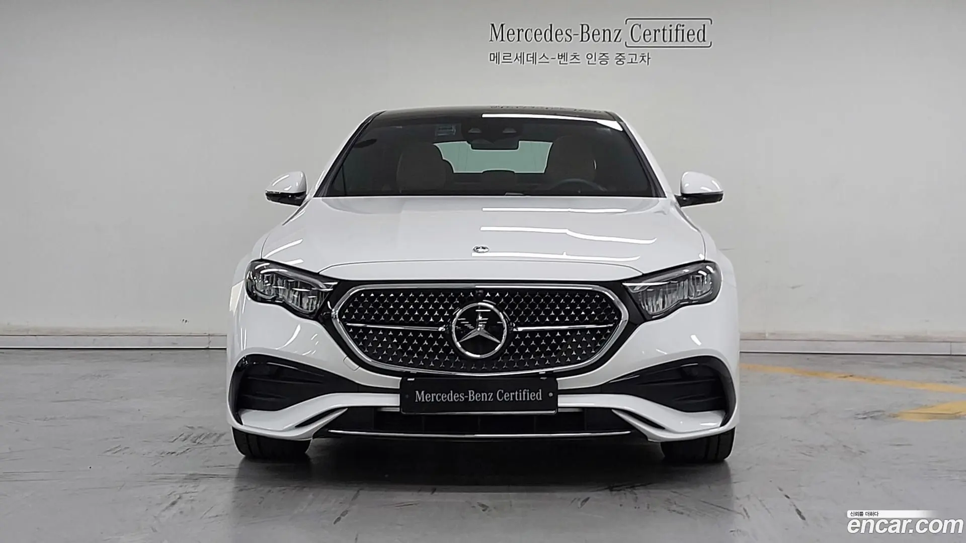 Mercedes-Benz E-Class E200 AMG Line 2024