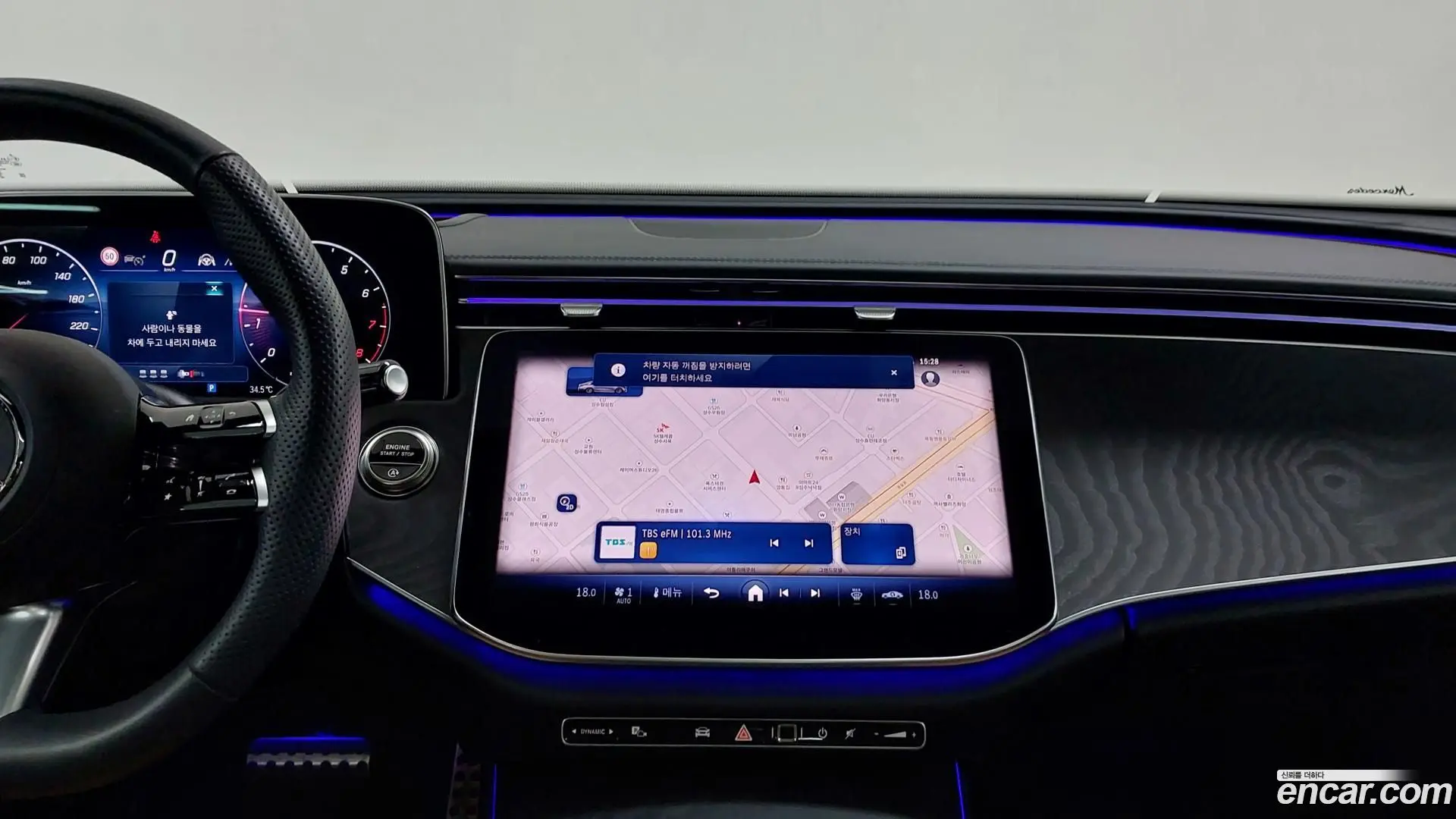 Mercedes-Benz E-Class E200 AMG Line 2024