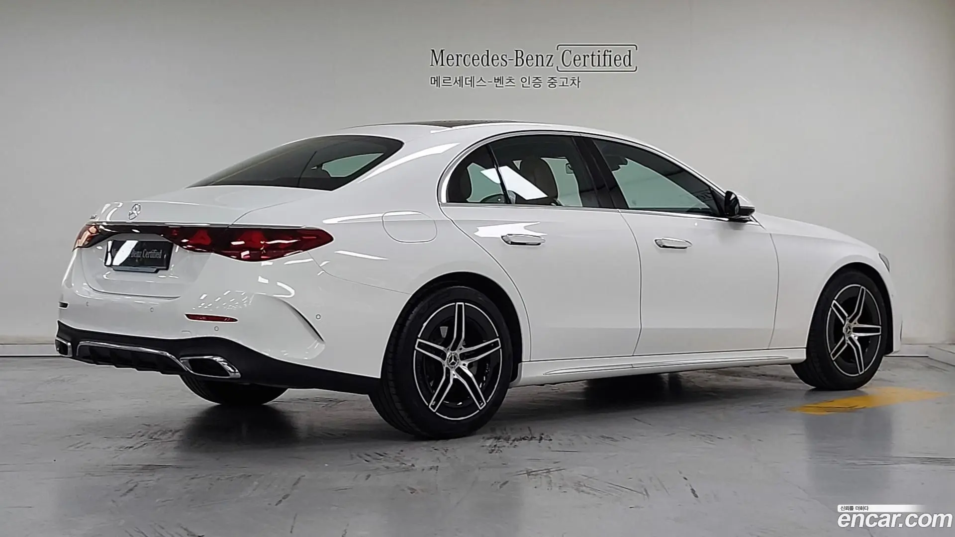 Mercedes-Benz E-Class E200 AMG Line 2024