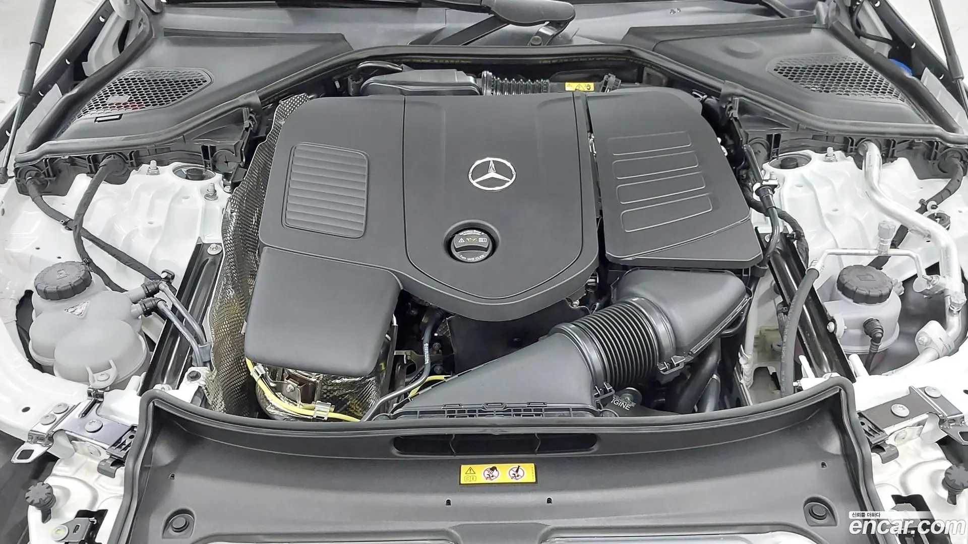 Mercedes-Benz E-Class E200 AMG Line