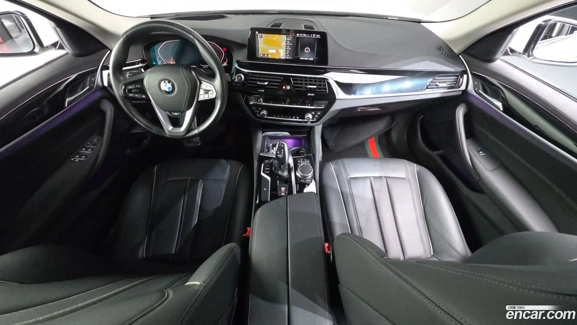 BMW 5-Series 520i Luxury 2017