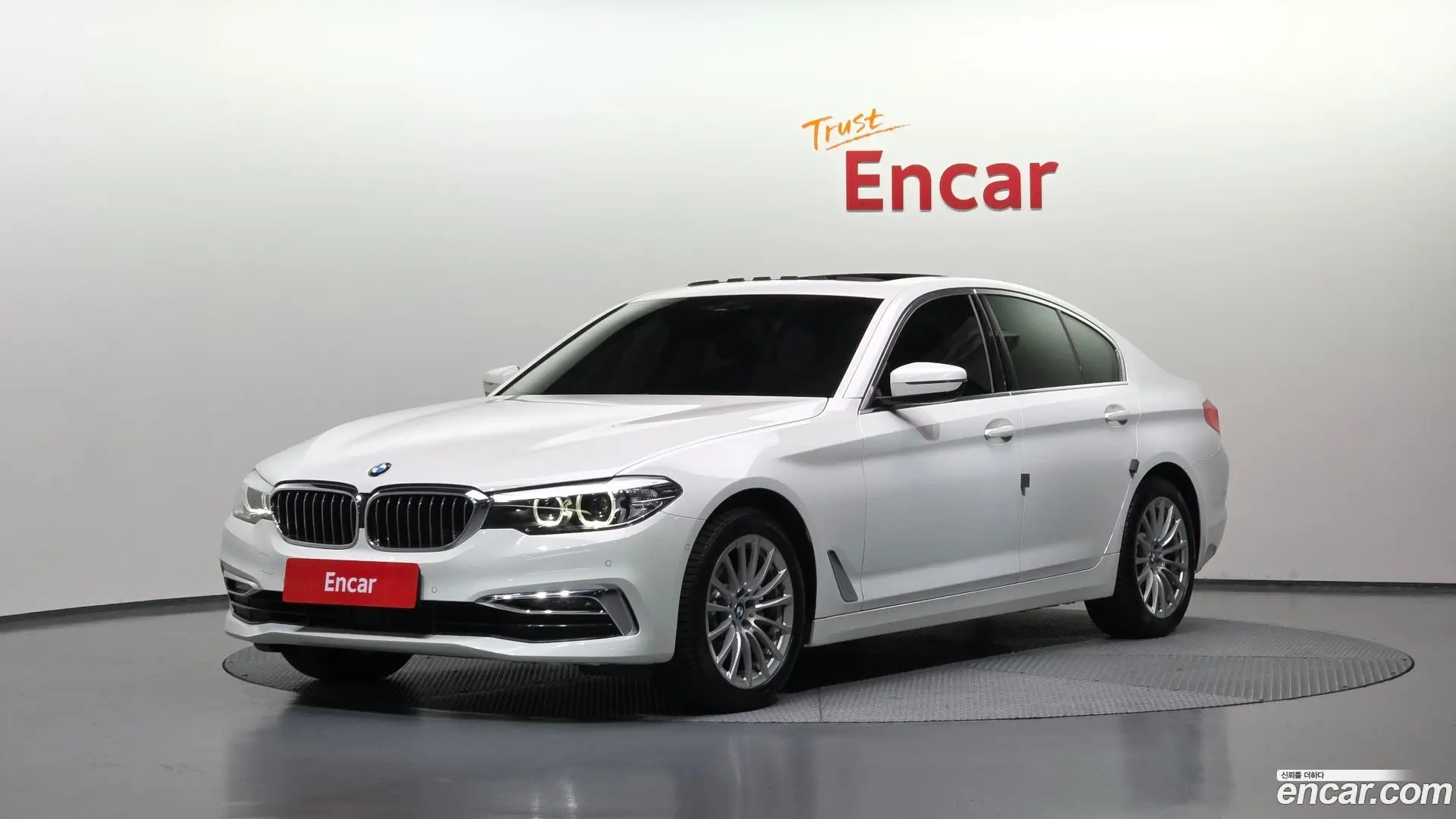 BMW 5-Series 520i Luxury 2017