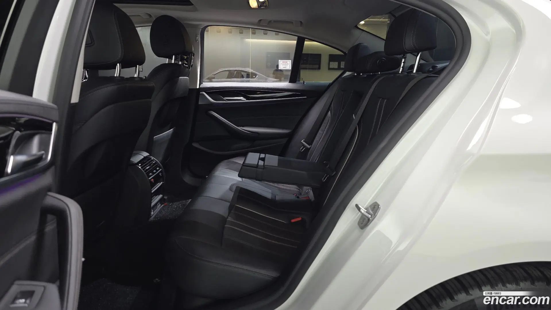 BMW 5-Series 520i Luxury 2017