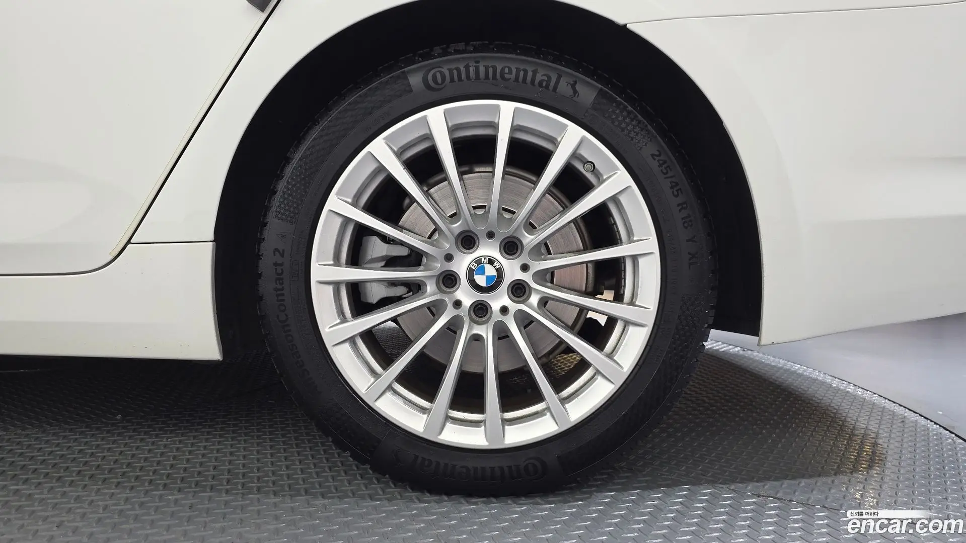 BMW 5-Series 520i Luxury 2017