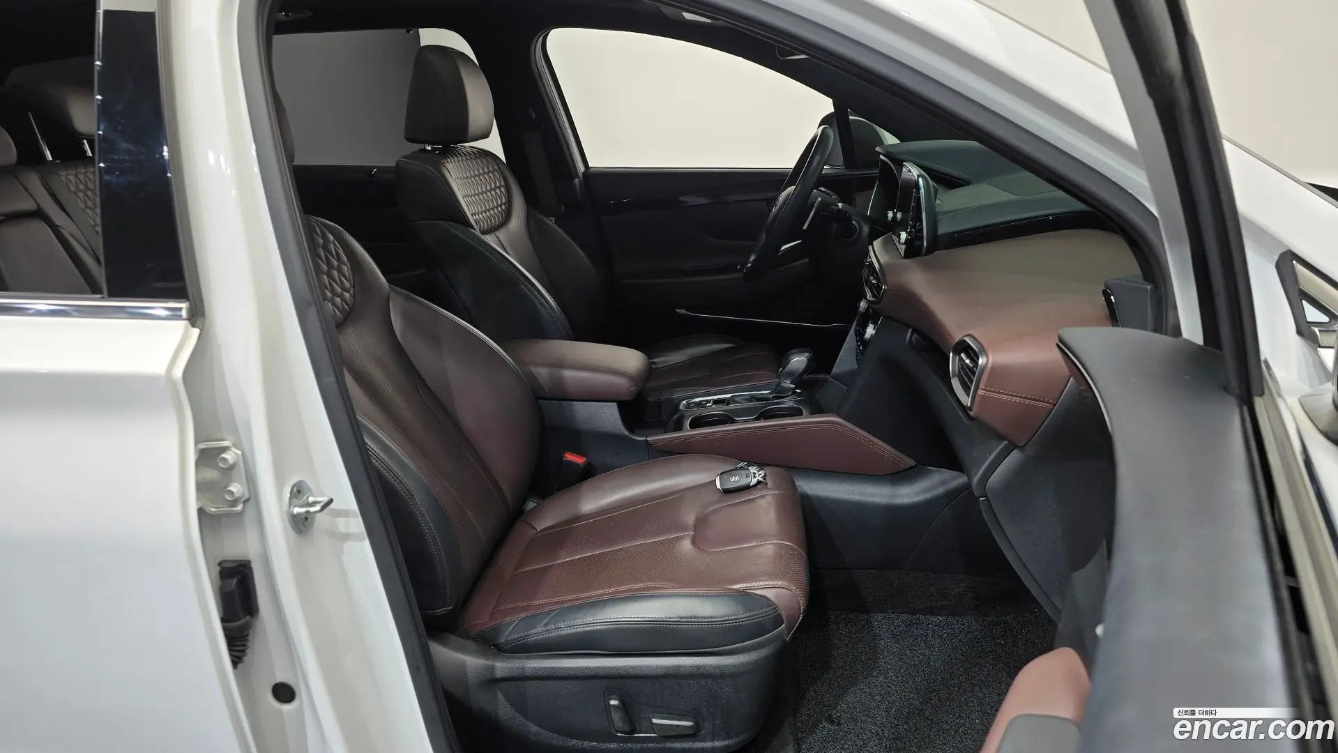 Hyundai Santafe Gasoline 2.0T 4WD
