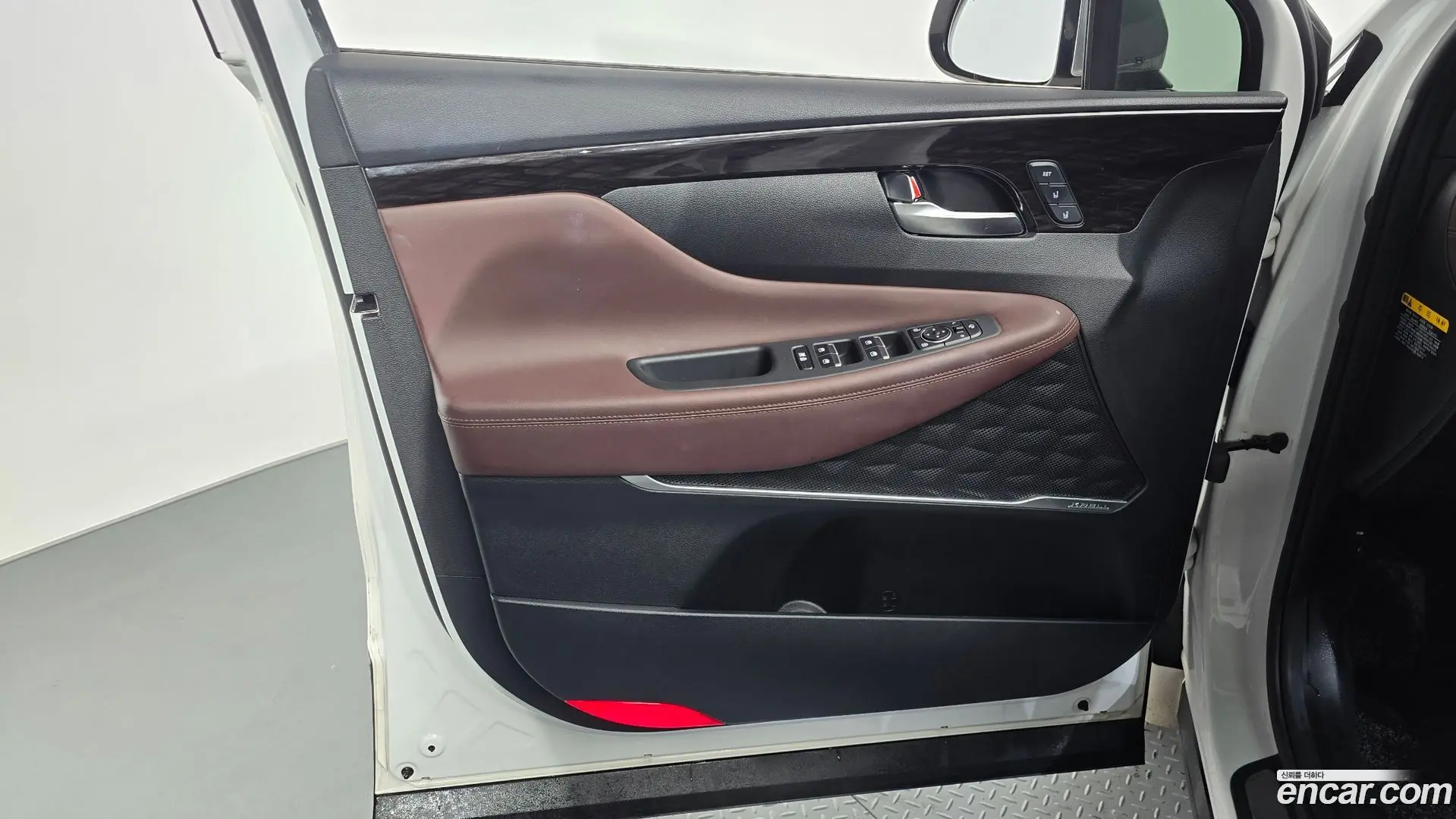 Hyundai Santafe Gasoline 2.0T 4WD