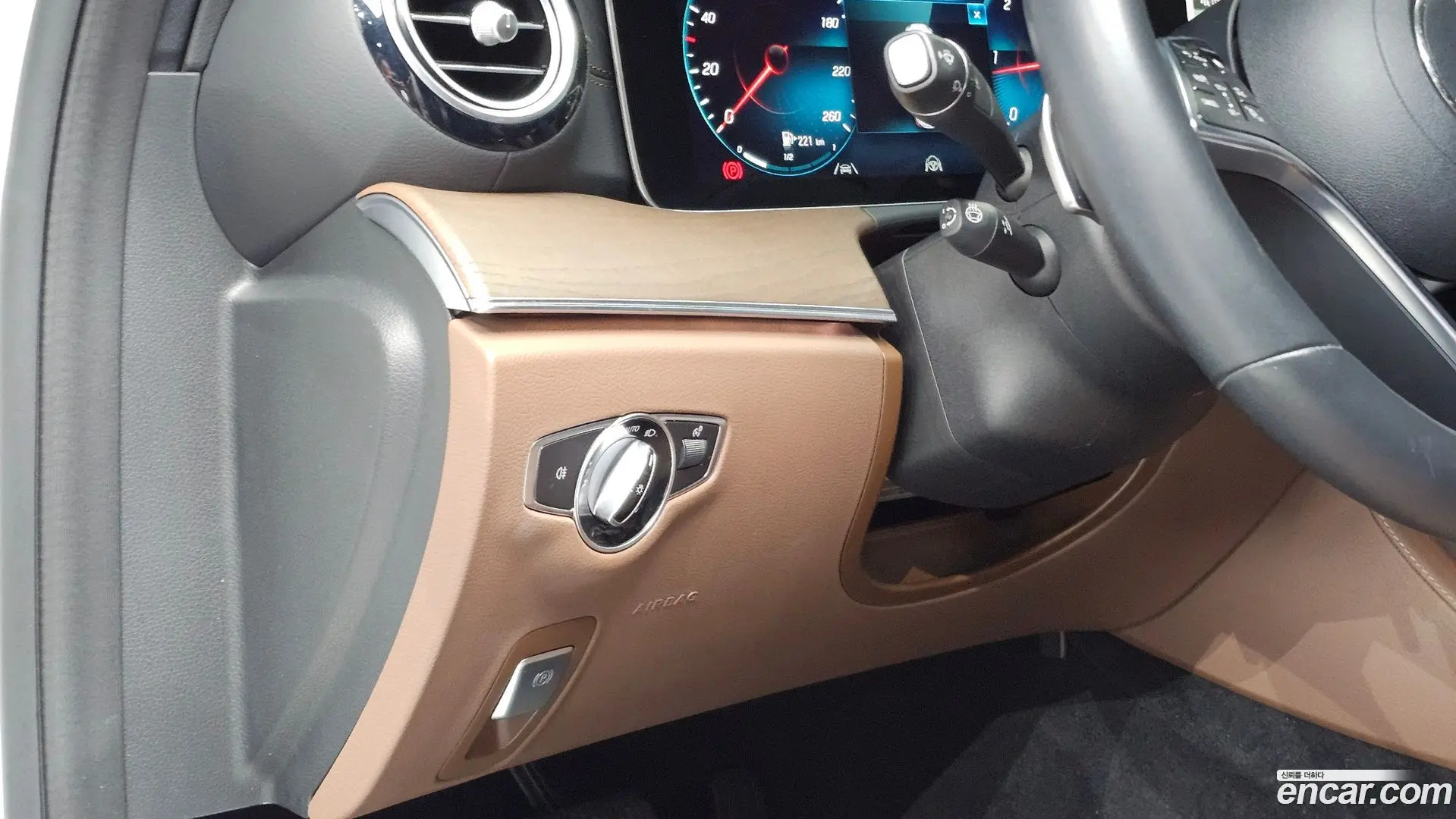 Mercedes-Benz E-Class E220d 4MATIC Exclusive