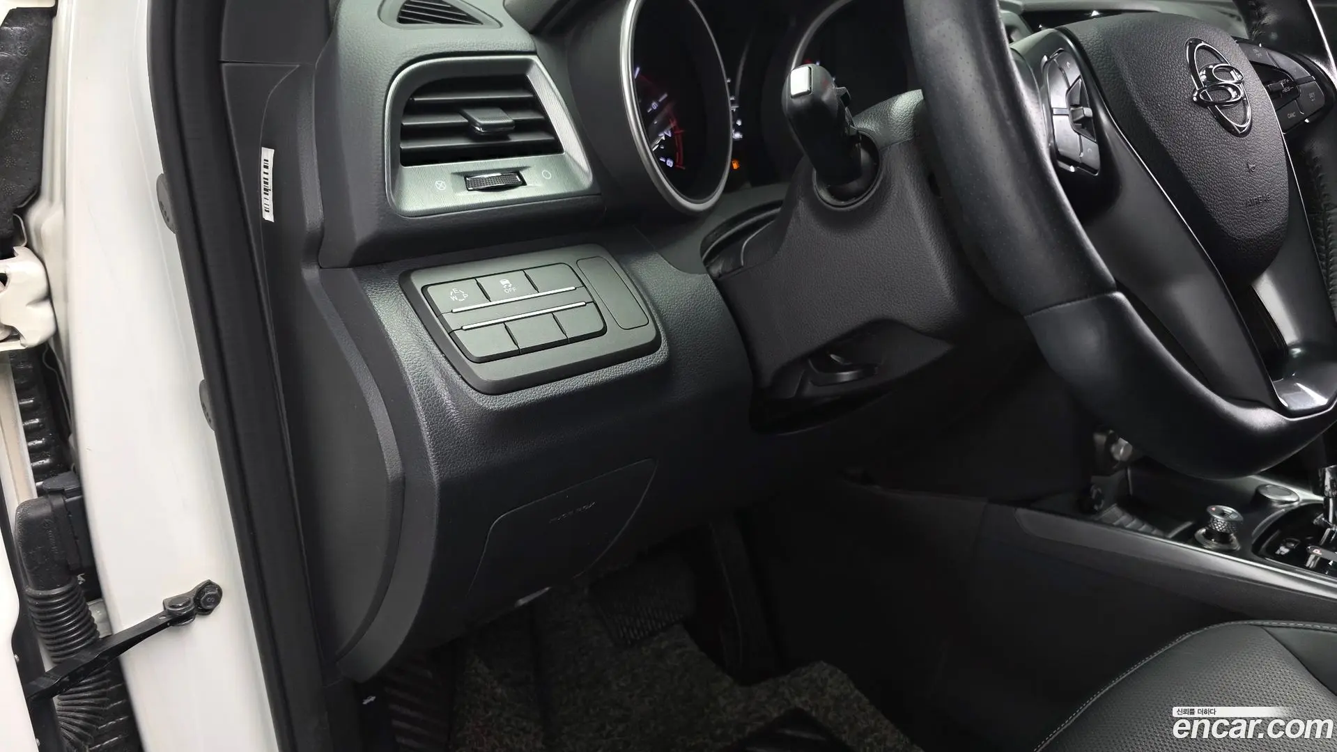 KG Mobility TIBOLI VX 2WD