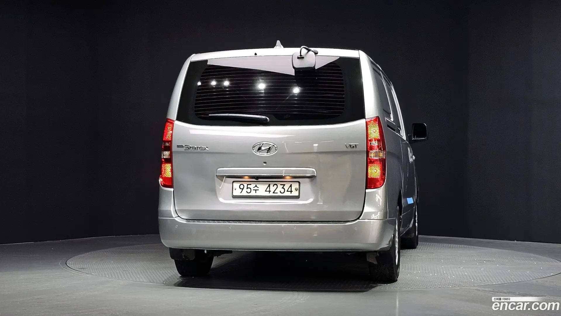 Hyundai Starex Van 3-Seater