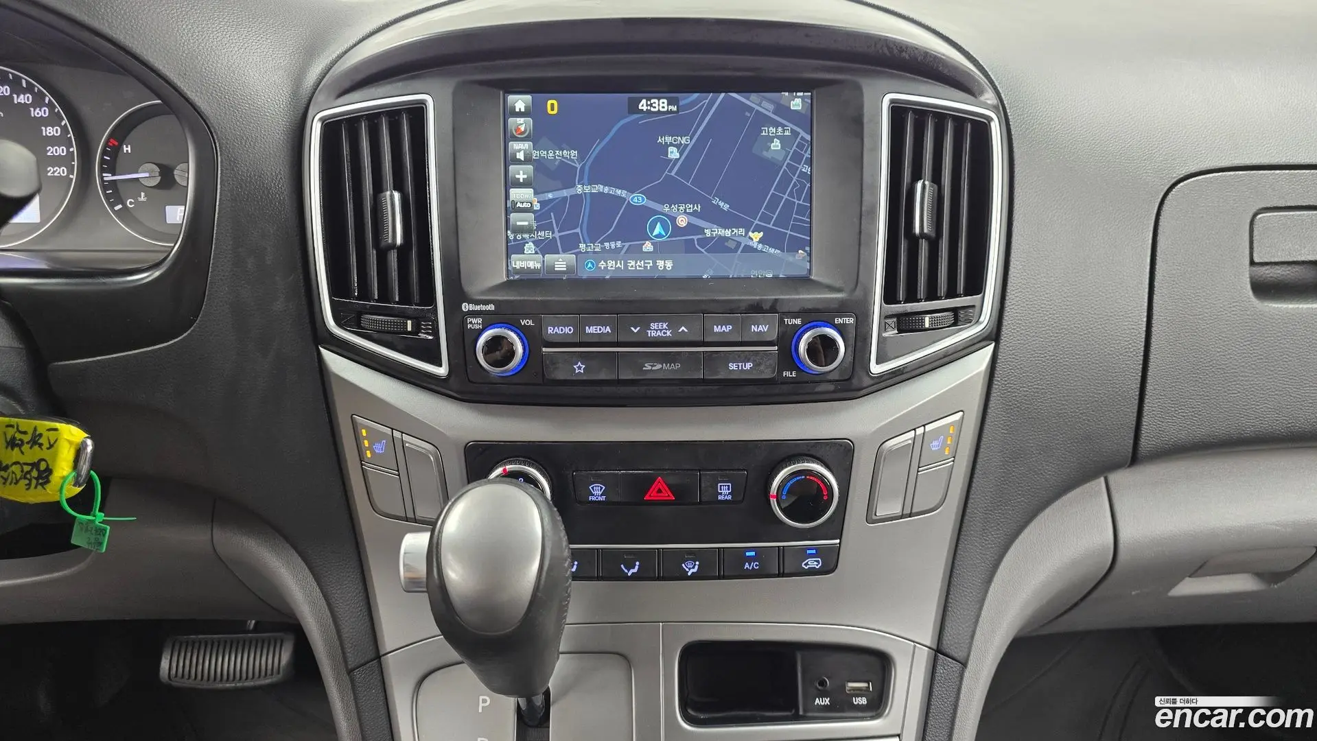 Hyundai Starex Van 3-Seater