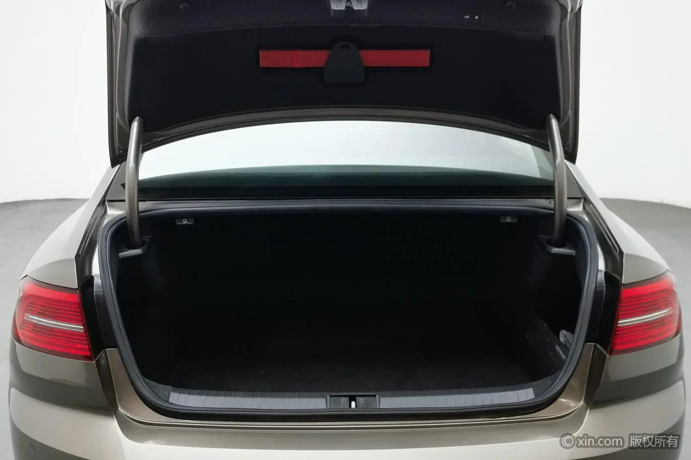 Volkswagen Magotan 2019 330TSI DSG Leading China V