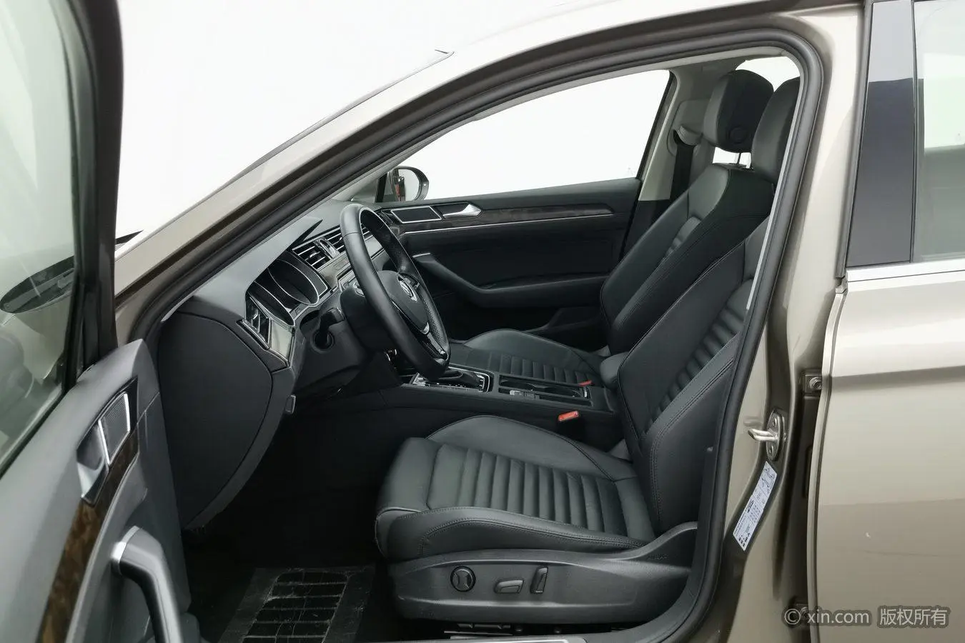 Volkswagen Magotan 2019 330TSI DSG Leading China V