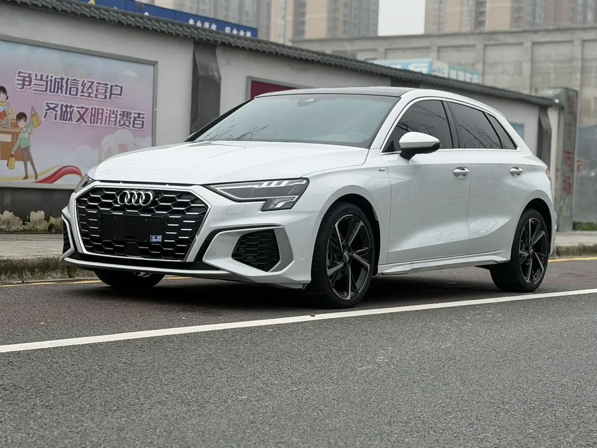 Audi A3 2022 Sportback 35 TFSI Sport Fashion