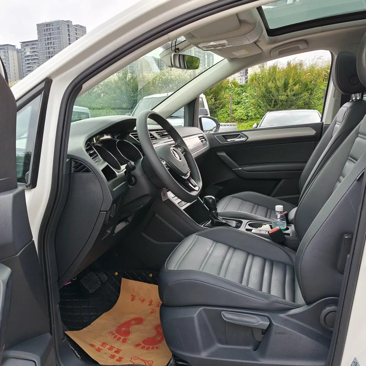 Volkswagen Touran L 2021 280TSI DSG Comfort 7 seat