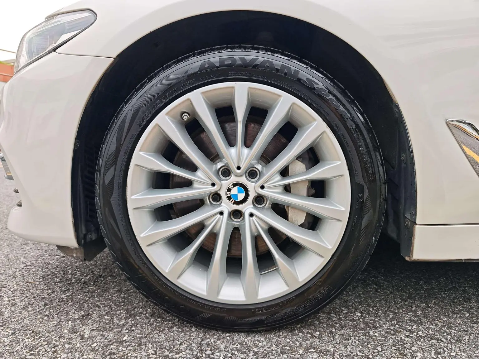 BMW 5 Series 2020 530Li Leading Luxury Package