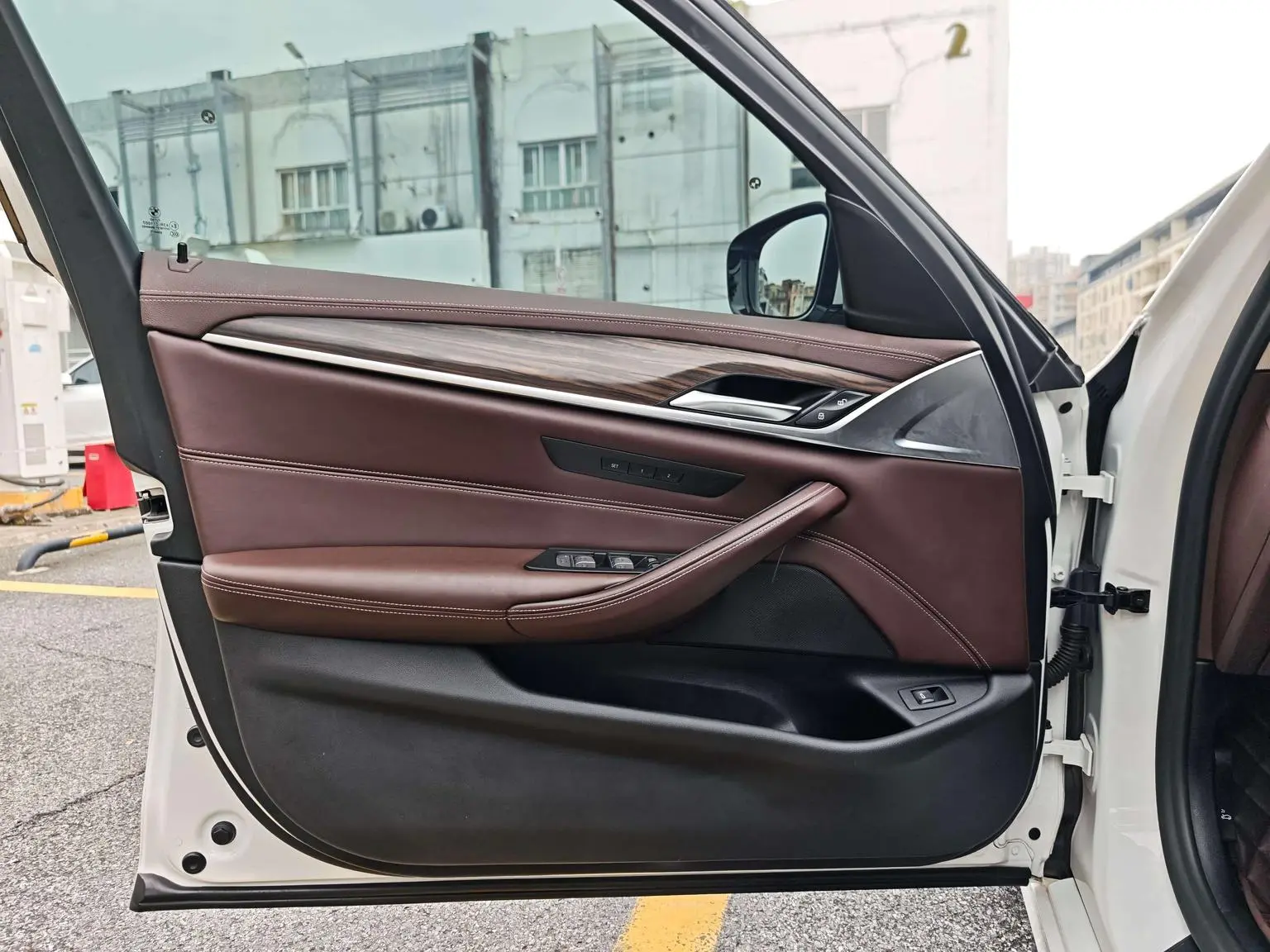 BMW 5 Series 2020 530Li Leading Luxury Package