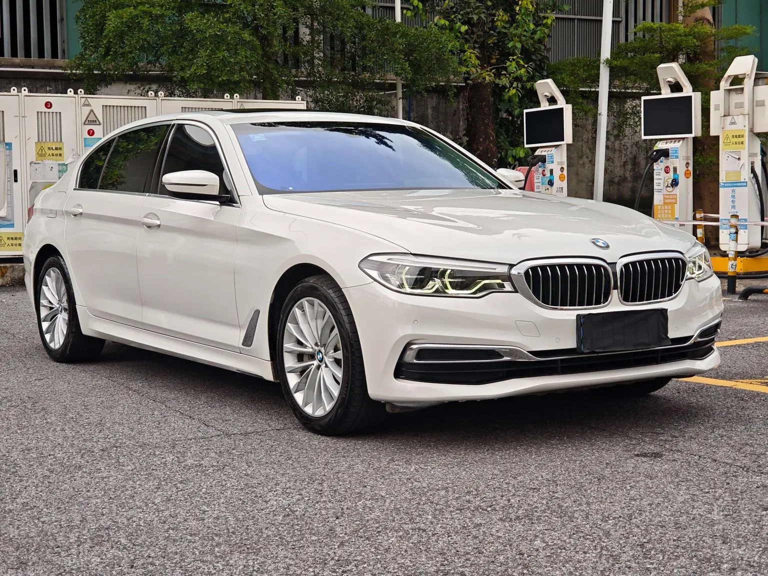 BMW 5 Series 2020 530Li Leading Luxury Package
