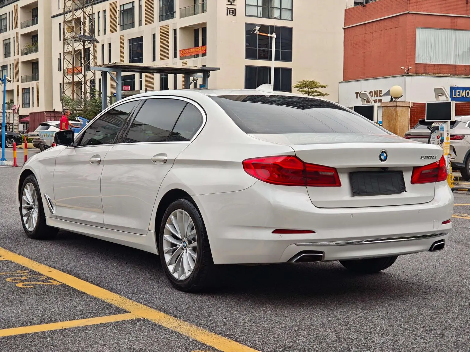 BMW 5 Series 2020 530Li Leading Luxury Package