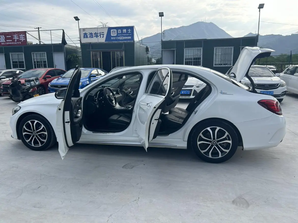 Mercedes-Benz C Class 2018 C 180 L Fashion Sport