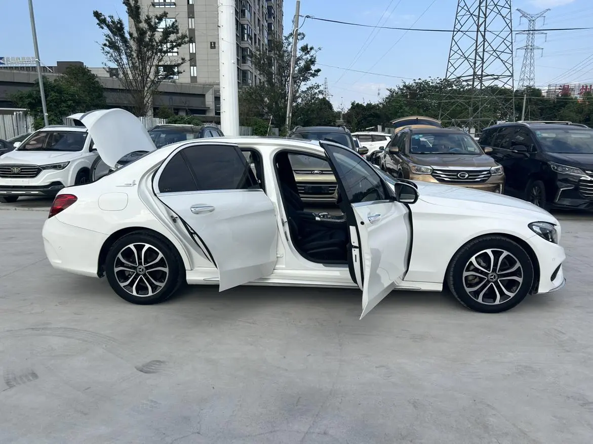 Mercedes-Benz C Class 2018 C 180 L Fashion Sport