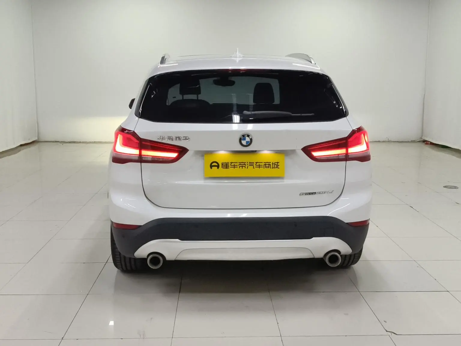 BMW X1 2021 sDrive25Li Leading