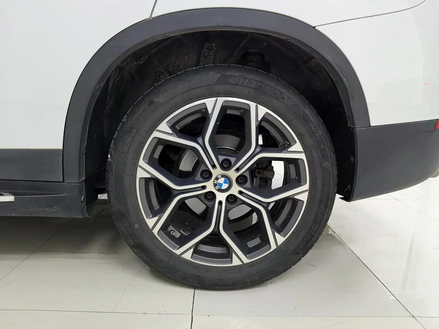 BMW X1 2021 sDrive25Li Leading