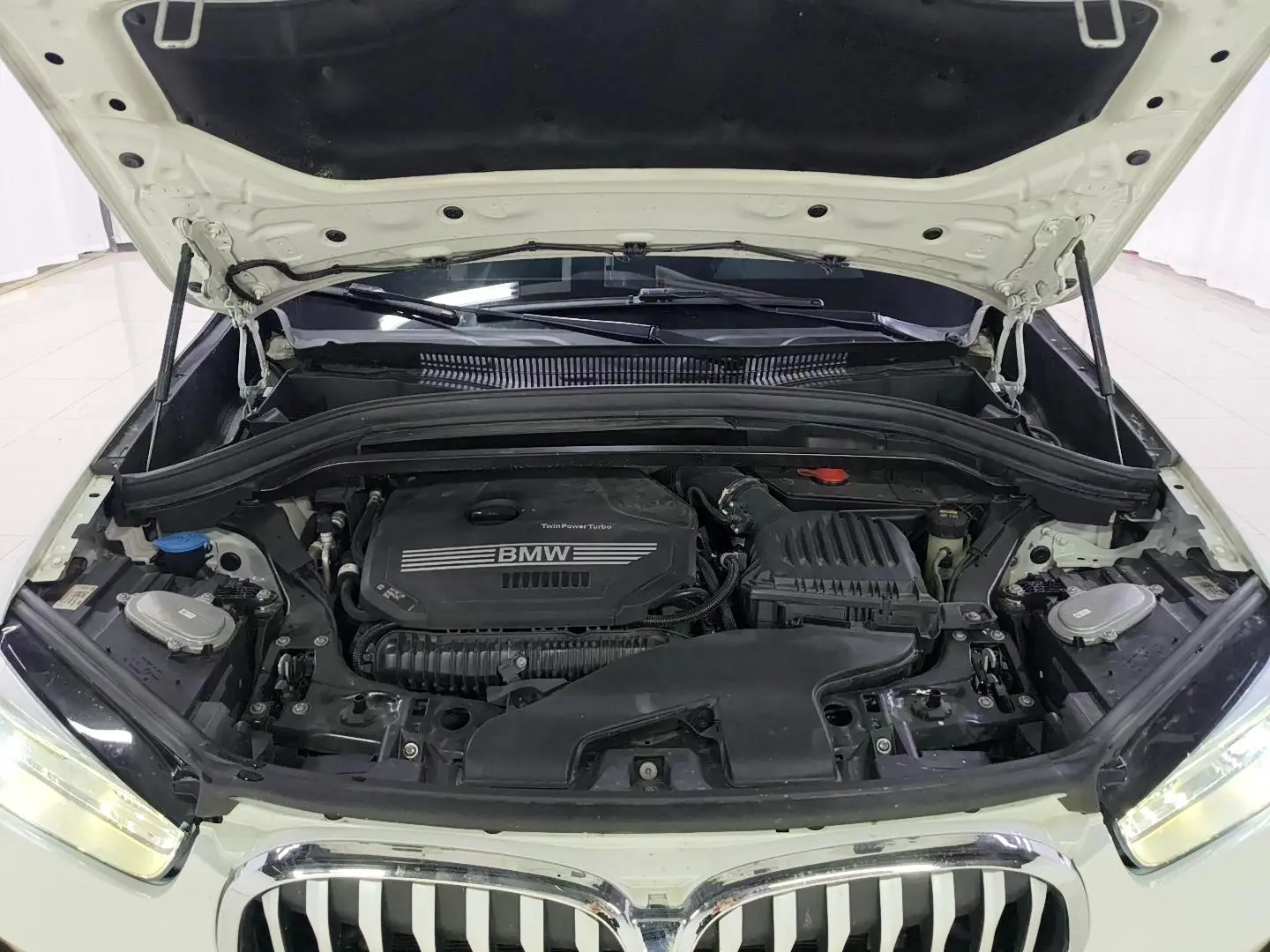 BMW X1 2021 sDrive25Li Leading