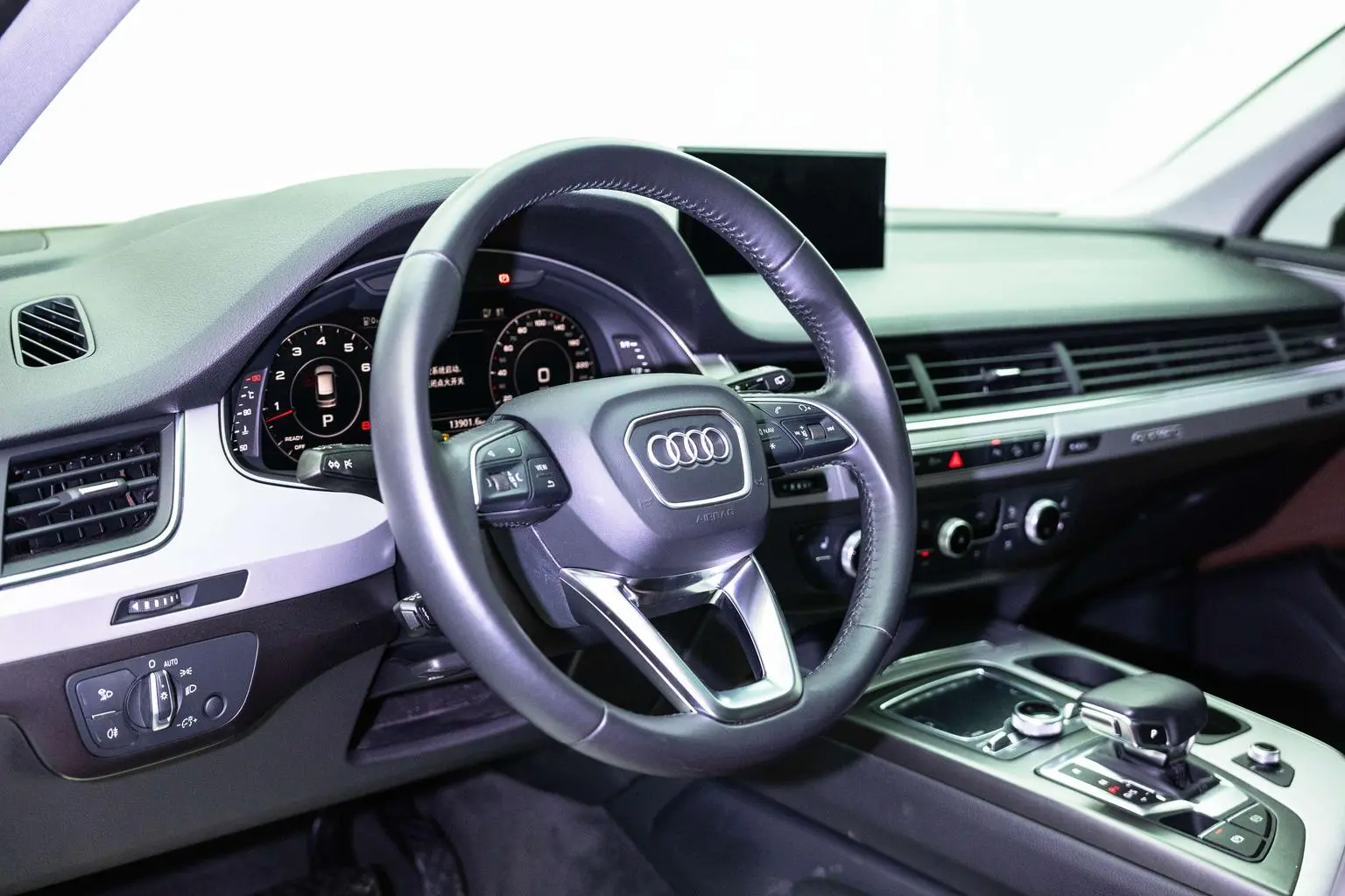 Audi Q7 2019 55 TFSI Tech