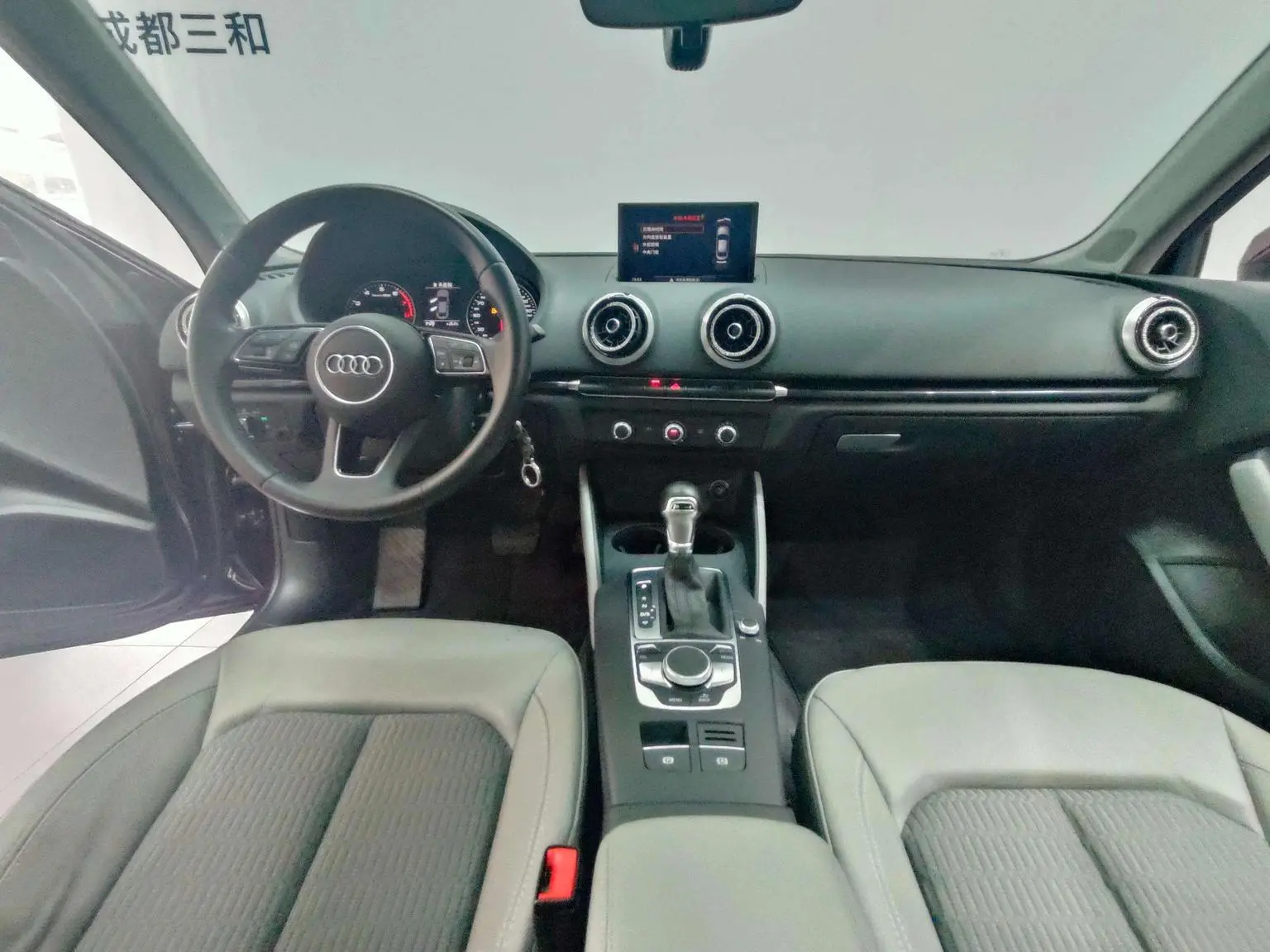 Audi A3 2018 30 Anniversary Limousine 35 TFSI Fashion