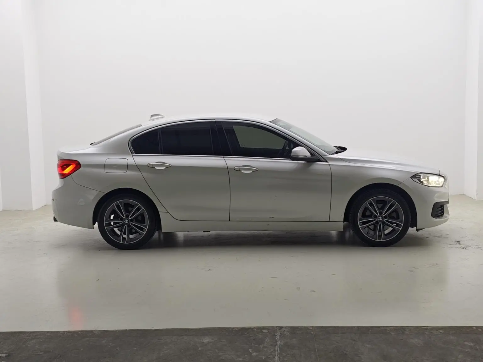 BMW 1 Series 2020 120i Fashion