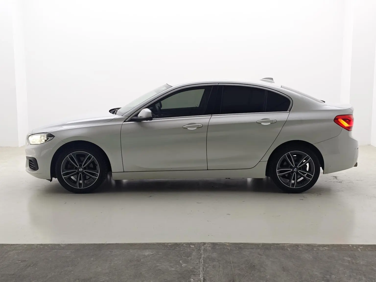 BMW 1 Series 2020 120i Fashion