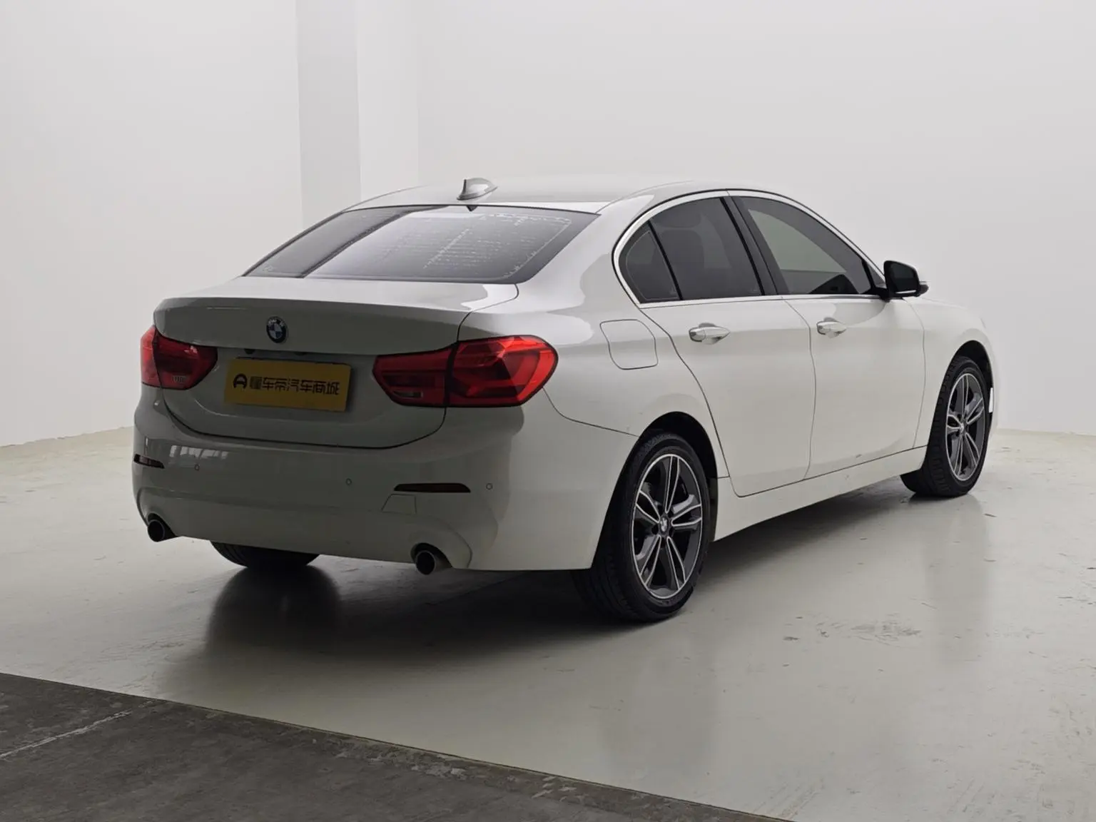 BMW 1 Series 2020 120i Fashion