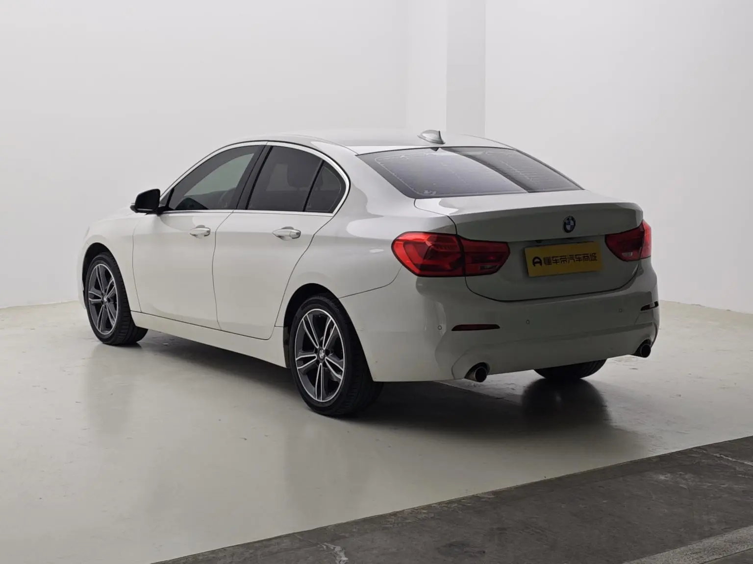 BMW 1 Series 2020 120i Fashion