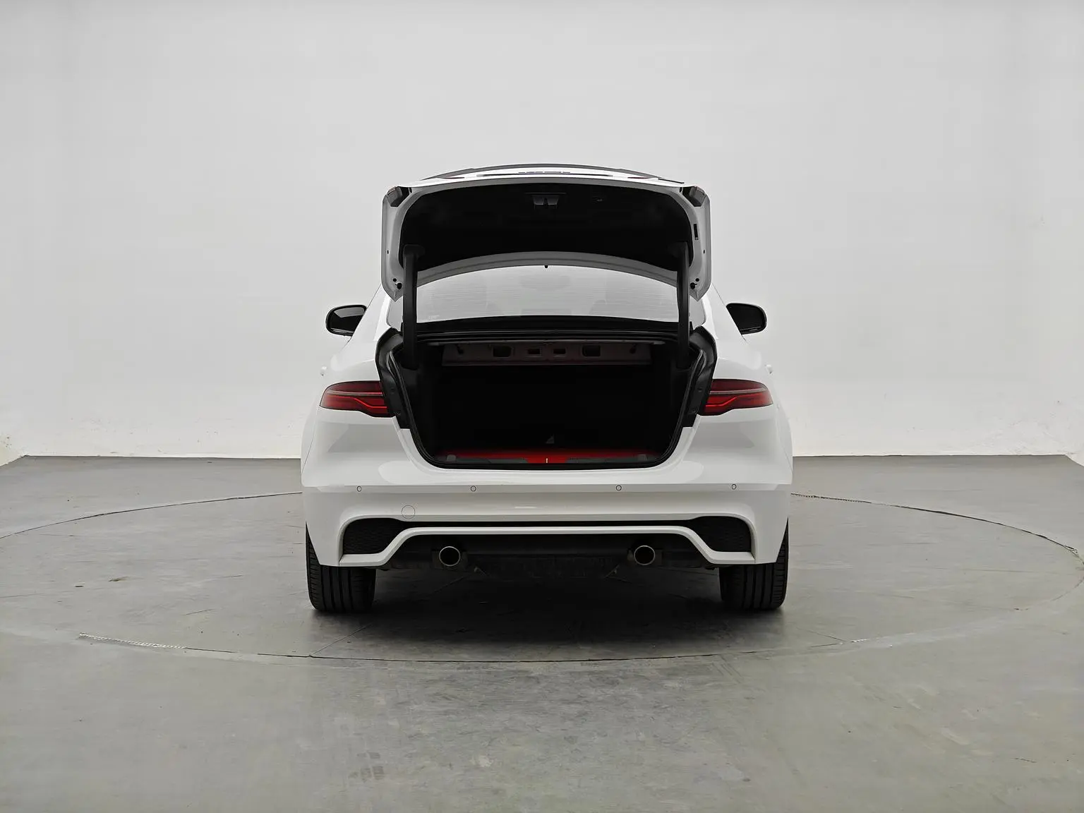 Jaguar XEL 2025 2.0T 250PS R-DYNAMIC 90 Anniversary Heritage