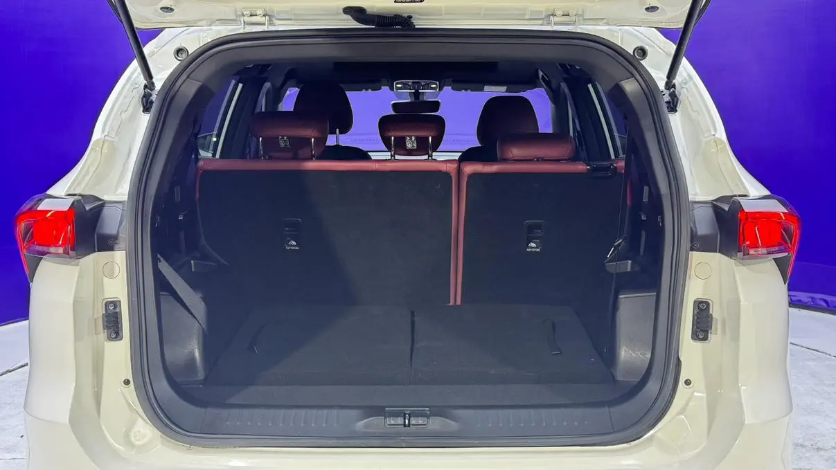 Jetour X70 PLUS 2023 1.5T DCTPLUS 7 seat