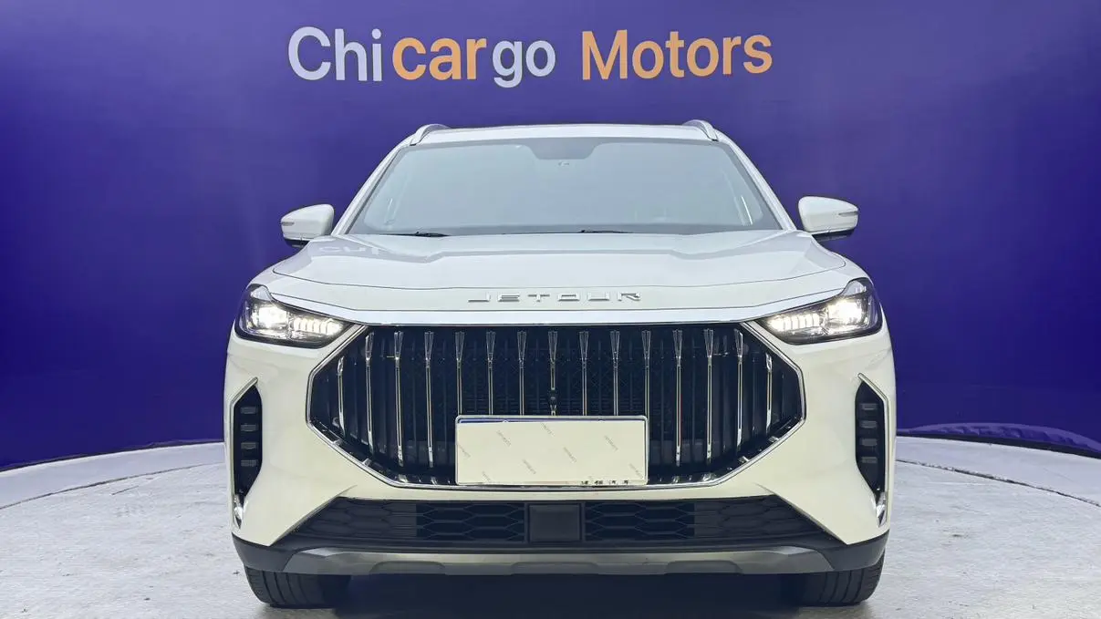 Jetour X70 PLUS 2023 1.5T DCTPLUS 7 seat