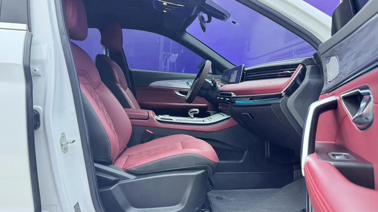 Jetour X70 PLUS 2023 1.5T DCTPLUS 7 seat