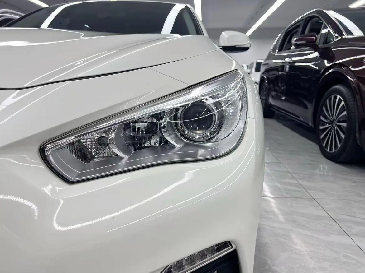 Infiniti Q50L 2018 2.0T Comfort China VI