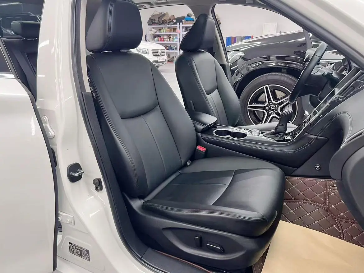 Infiniti Q50L 2018 2.0T Comfort China VI