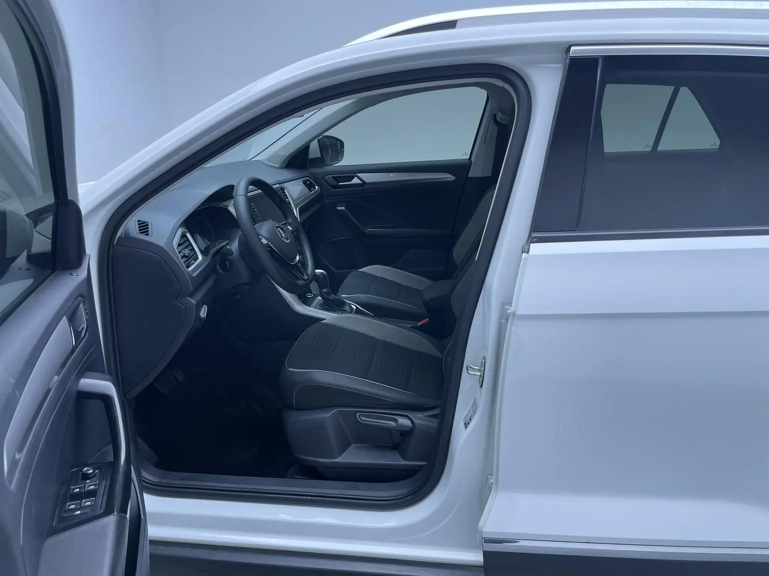 Volkswagen T-Roc 2021 Facelift 280TSI DSG 2WD Smart Connected