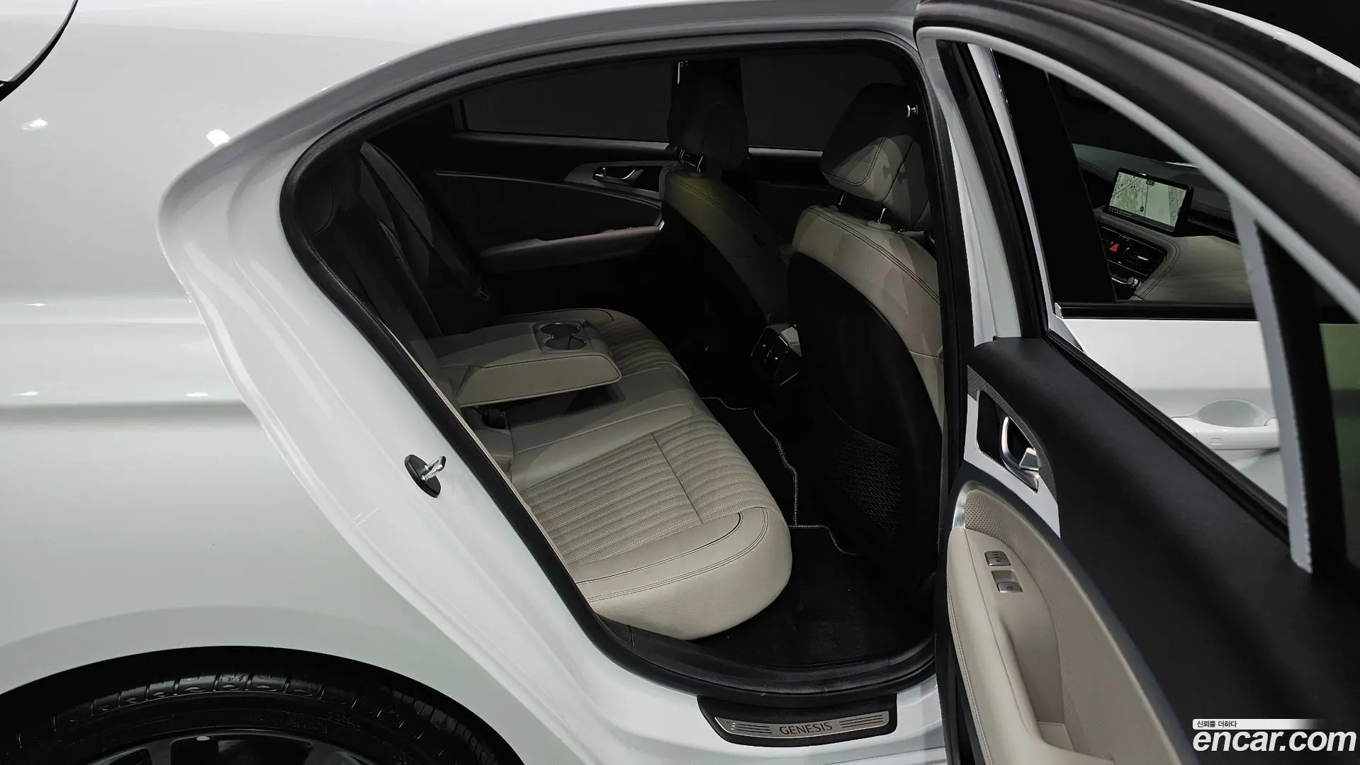 Genesis G70 Gasoline 2.0T 2WD