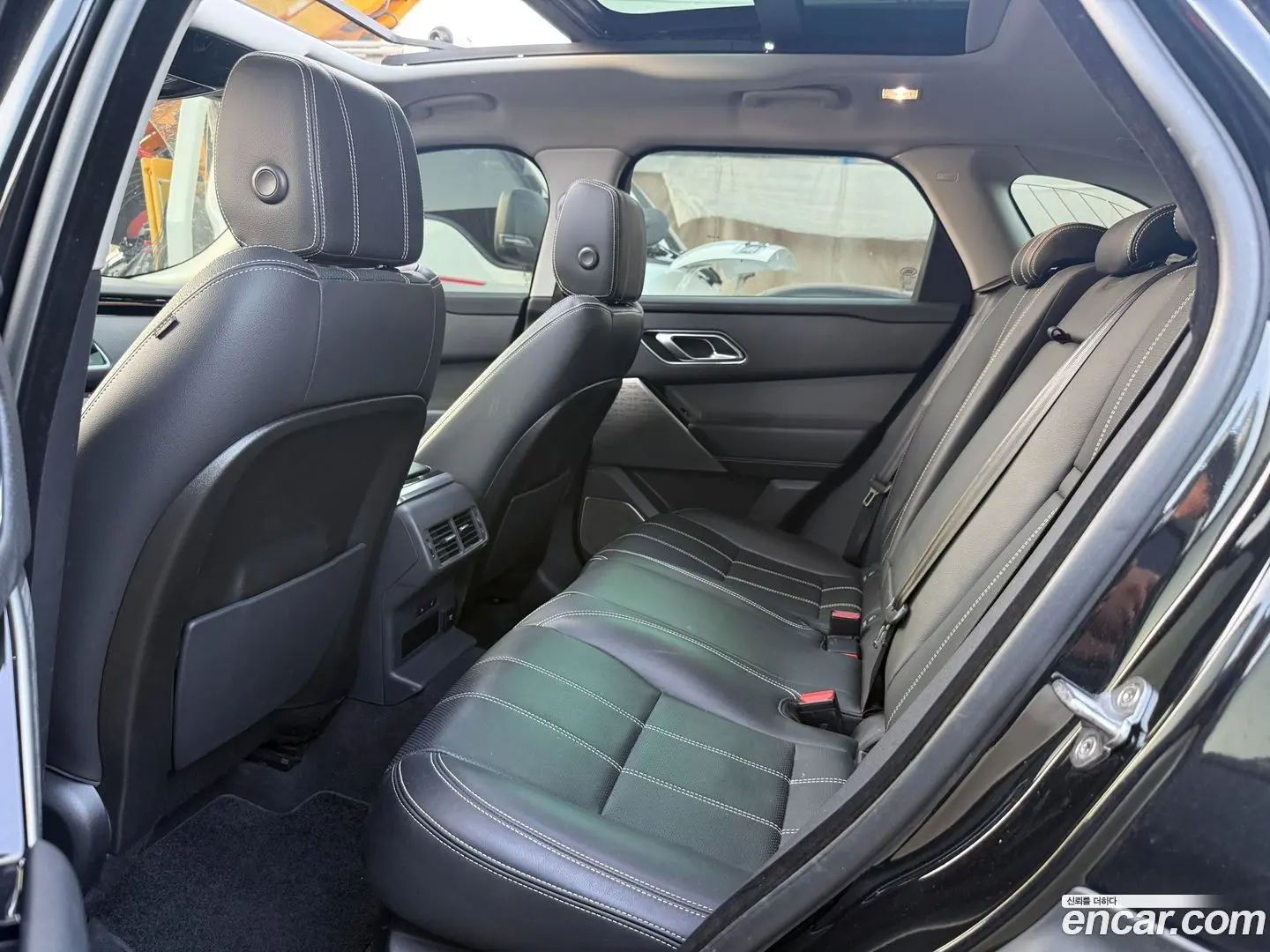 Land Rover Range Rover Velar 2.0 D240 SE