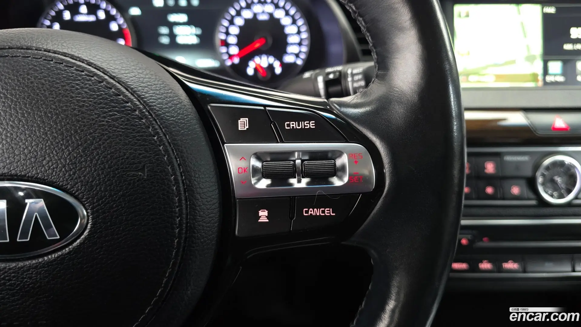 Kia K7 3.0 LPI Prestige (Rental Car)
