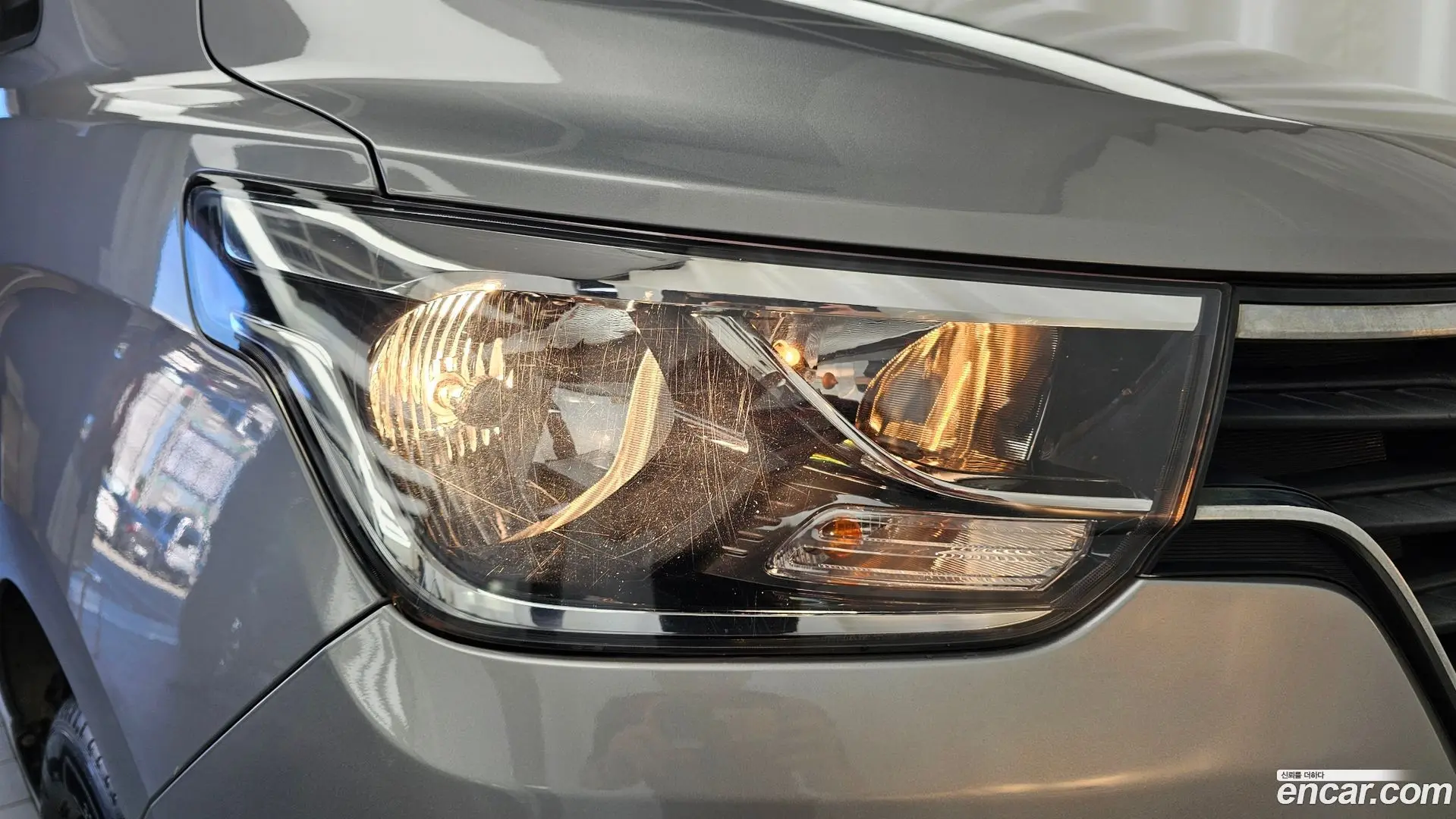 Hyundai Starex 4WD Wagon 12-Seater