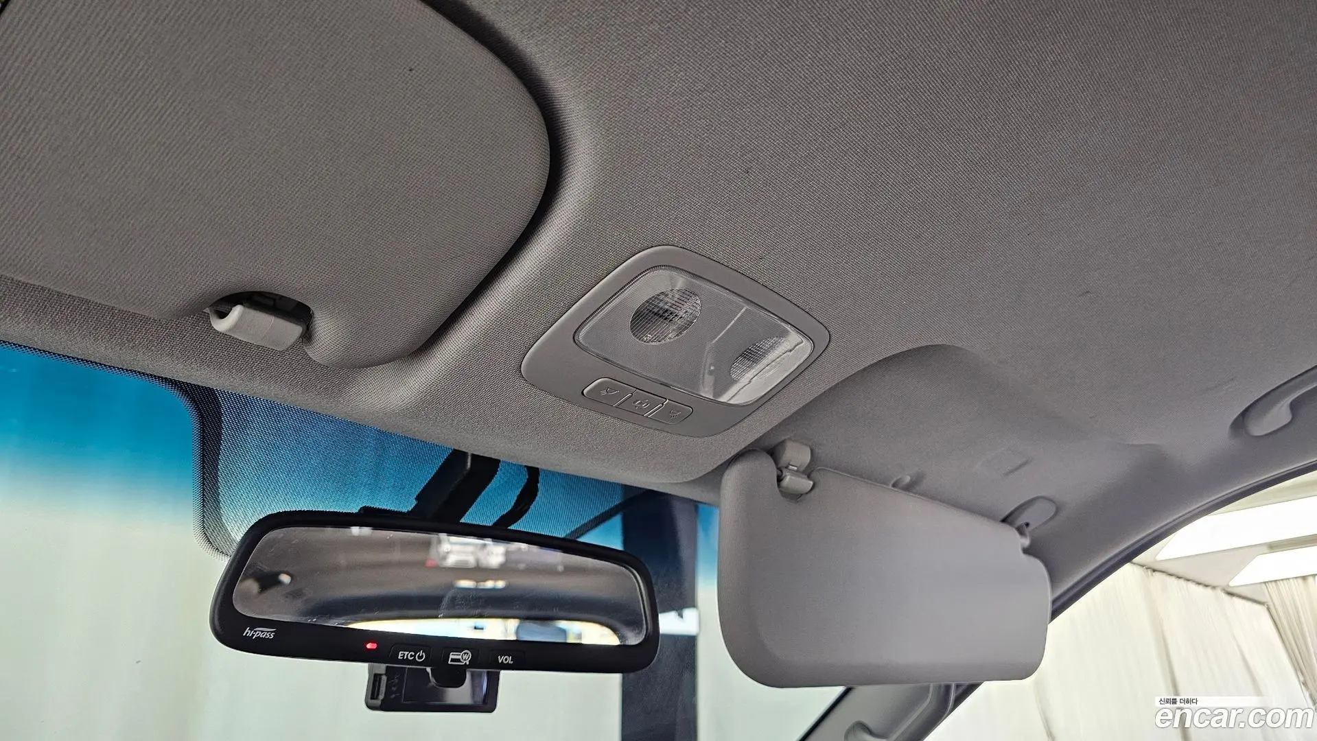 Hyundai Starex 4WD Wagon 12-Seater