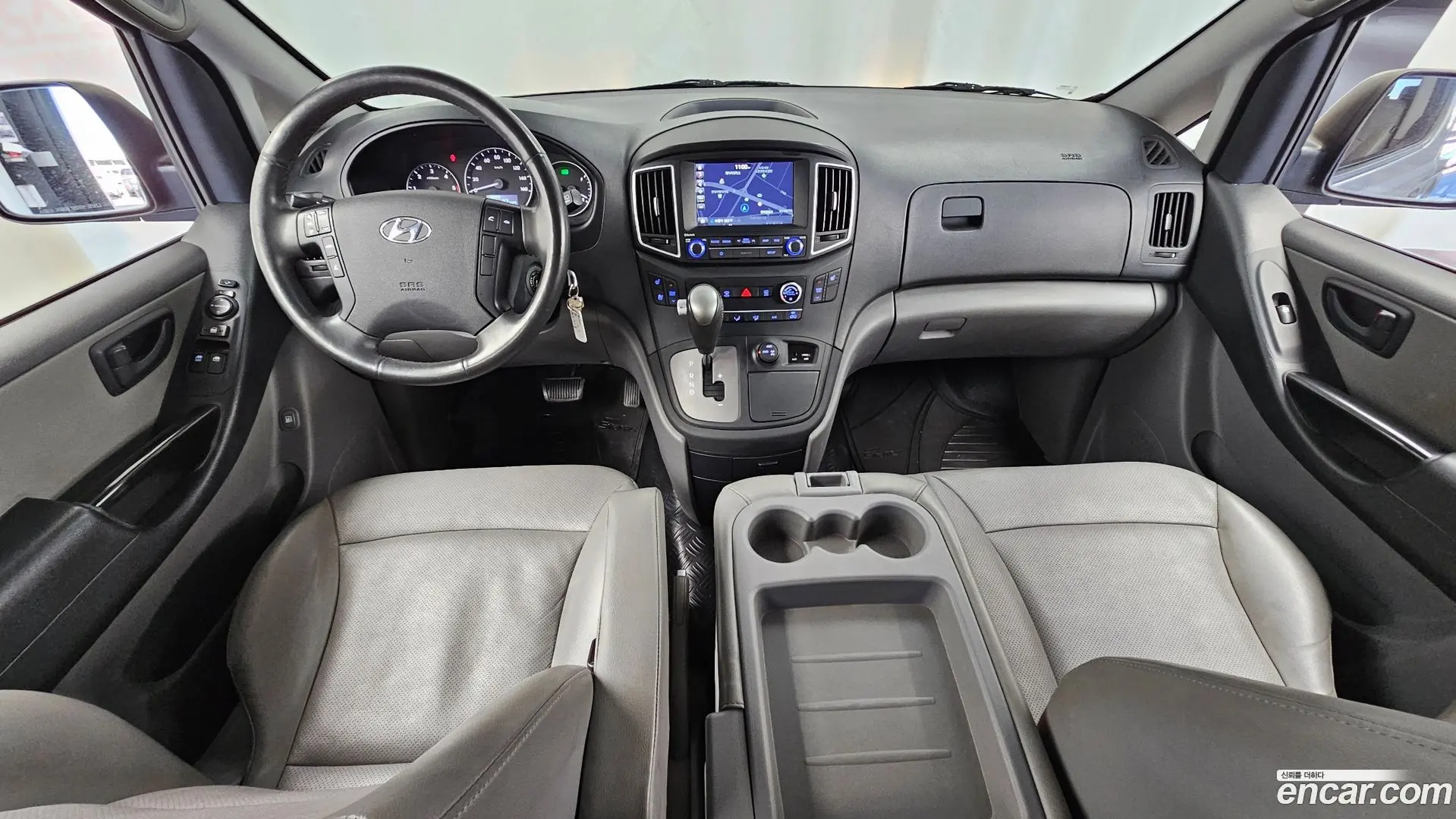 Hyundai Starex 4WD Wagon 12-Seater