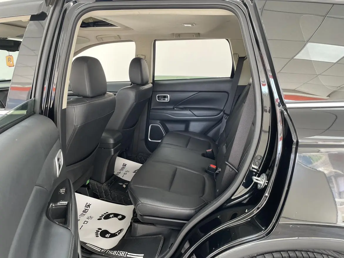 Mitsubishi Outlander 2018 2.0L 2WD Glory 5 seat