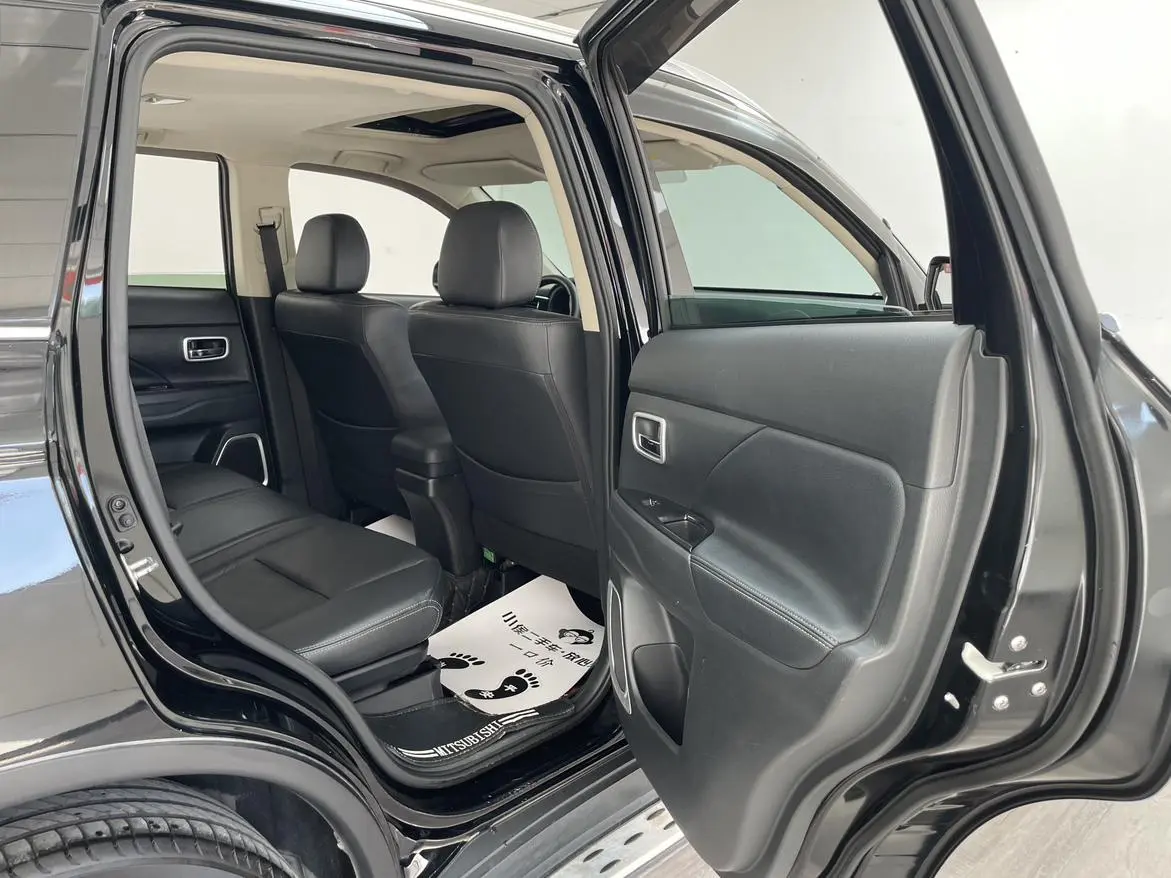 Mitsubishi Outlander 2018 2.0L 2WD Glory 5 seat
